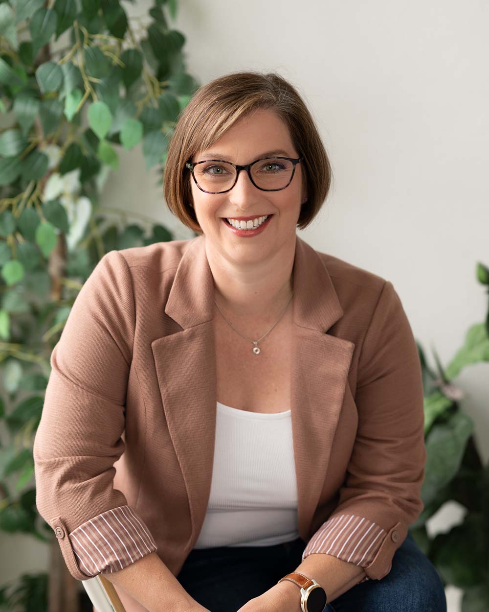 Amy Groshong Walls-Bio